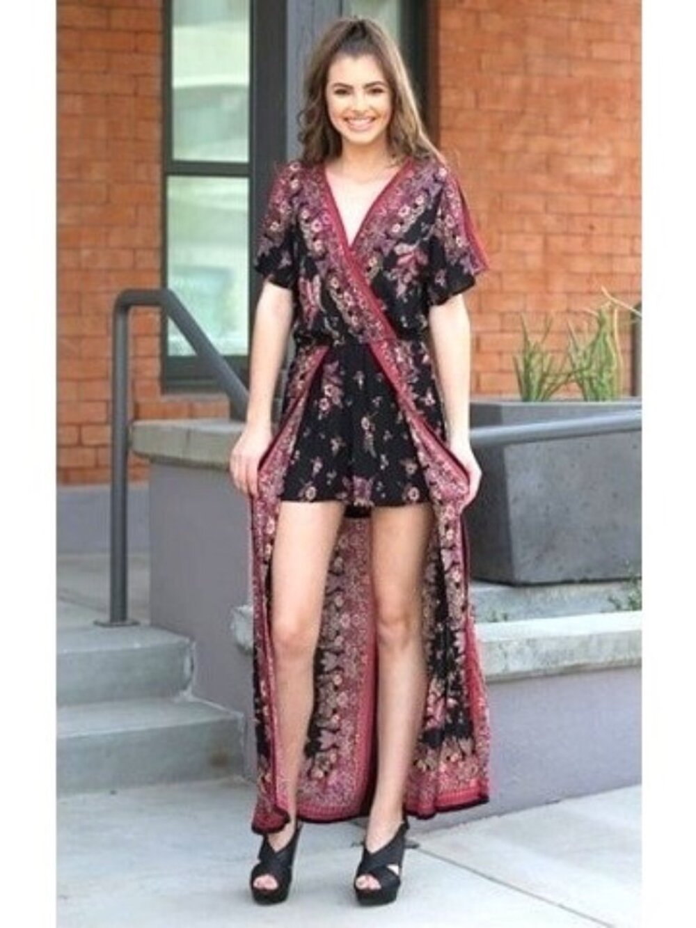 Maxi-romper. Black Floral Print. Size Large. Angie Brand. - Picture 4 of 5